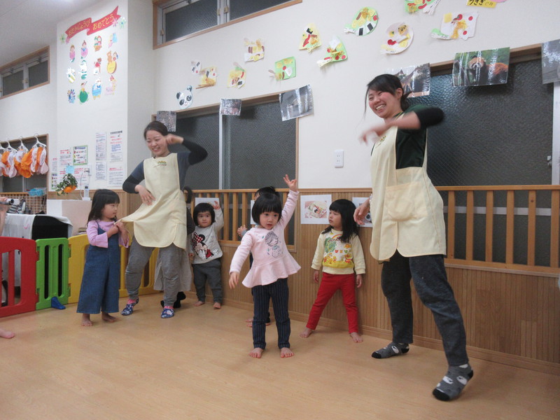  保育参観でもエビカニクスを踊りました✨