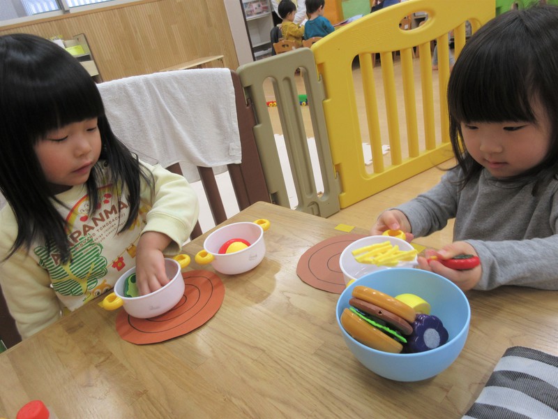  煮たり揚げたり調理中🍳