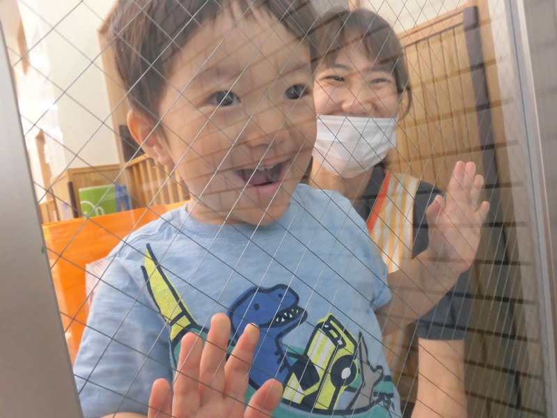  なにを見つけたかな👀💛