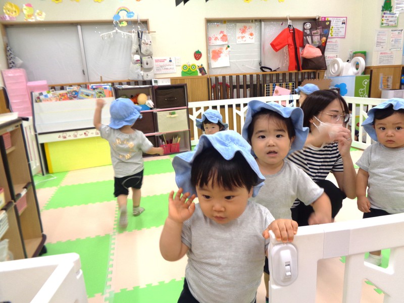 お散歩に出発するよ〜👒